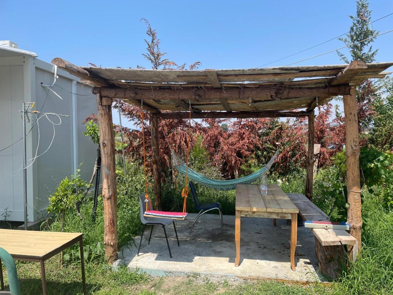 Mahane Apartamento Tirana